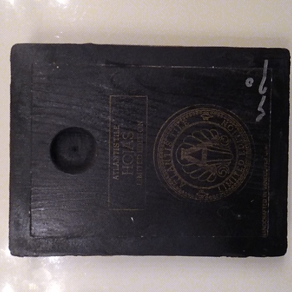 HOJAS *Signed bisque,  Atlantis Tile, like Sid Dickens. *Rare & Retired wall art - Picture 6 of 6